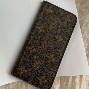 Authentic Louis Vuitton Monogram phone holder